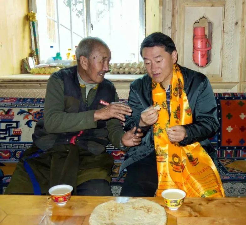 云顶集团责任 | 四川云顶集团强化“四个引领” 帮扶稻城县麻格同村脱贫奔康