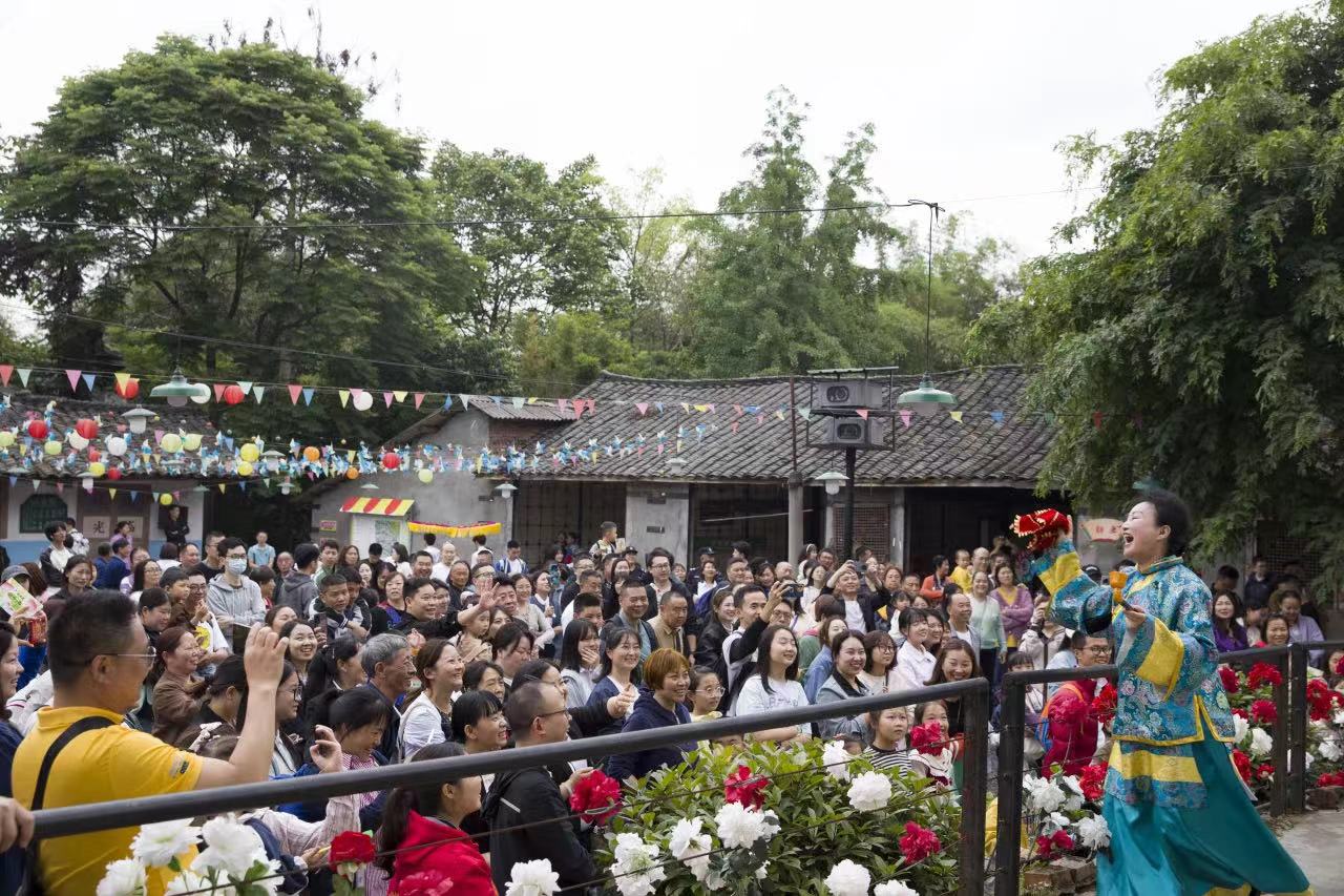 优美旅游 逍遥生涯｜省云顶集团集团“五一”假期运营立异高